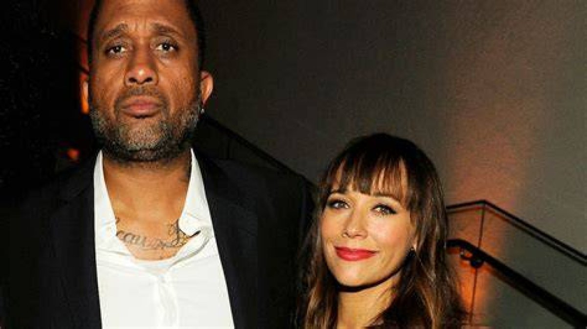 A Comprehensive Guide to Rashida Jones' Relationships