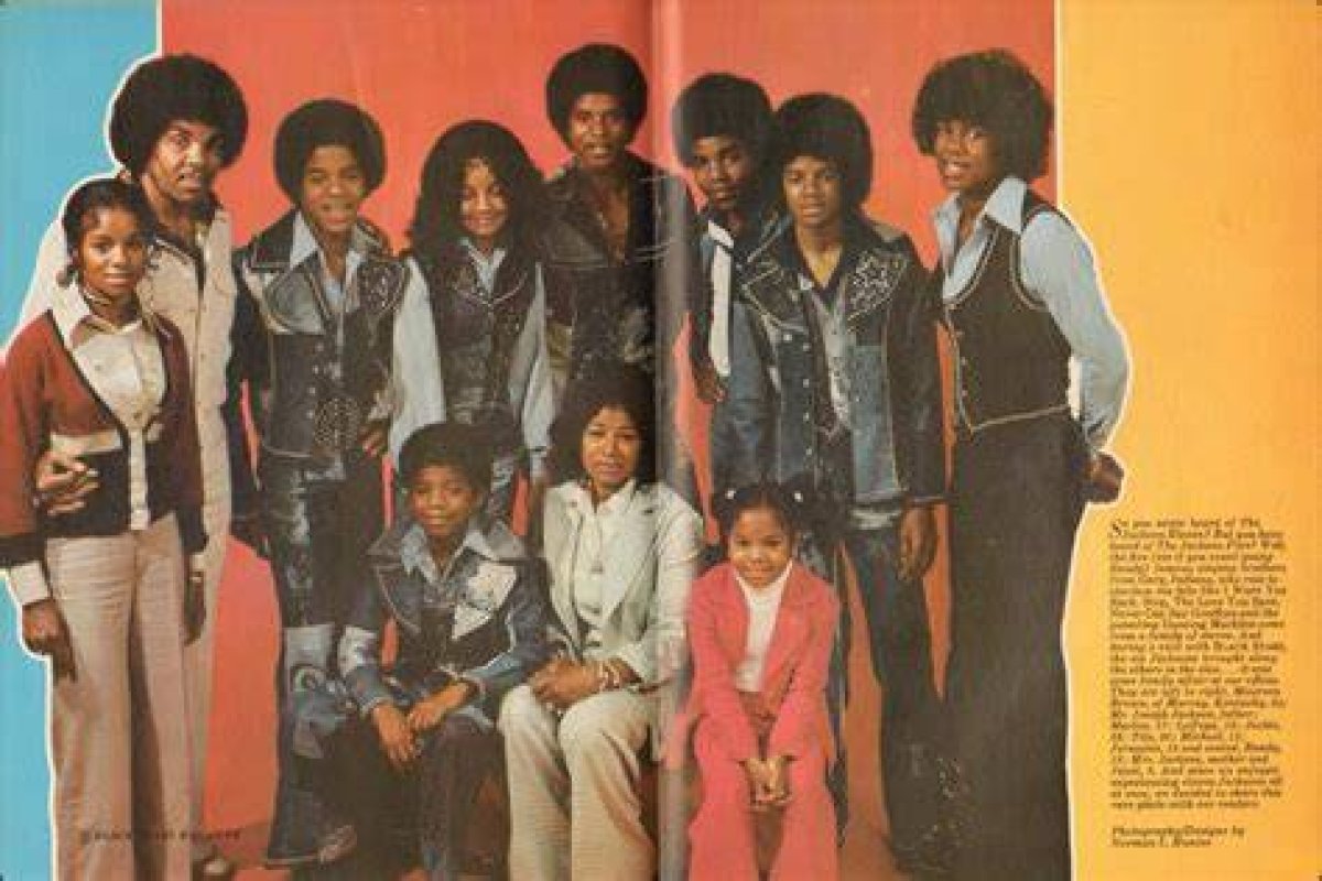 Captivating Jackson Family Photos: a Glimpse into Their Lives