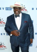Cedric the Entertainer Shares Rare Snap Posing with His Son While Fishing Do They Look Like Twin