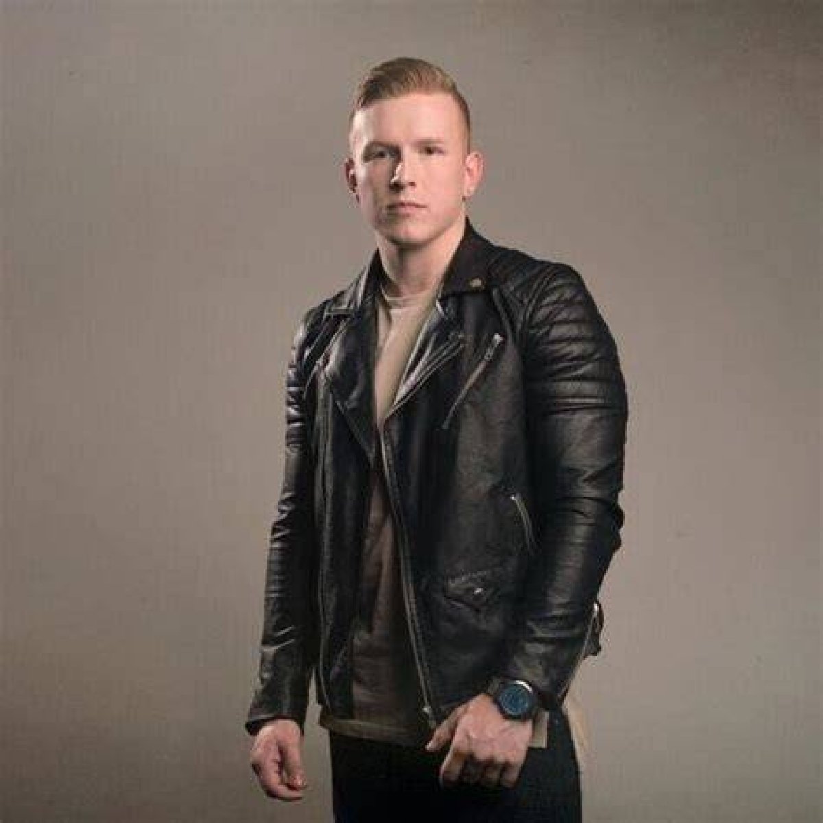 Danny Case (Rock Singer) - Age, Birthday, Bio, Facts, Family, Net Worth, Height & More ·