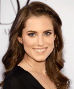 Did Allison Williams Get Her Nose Done? Plastic Surgery Before and After