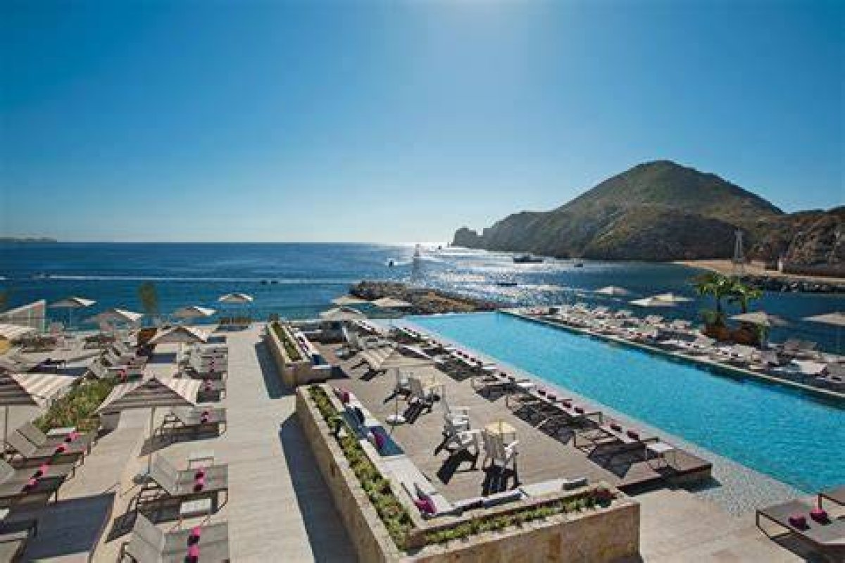 Discovering the Breathless Resort Cabo: a Luxurious Escape