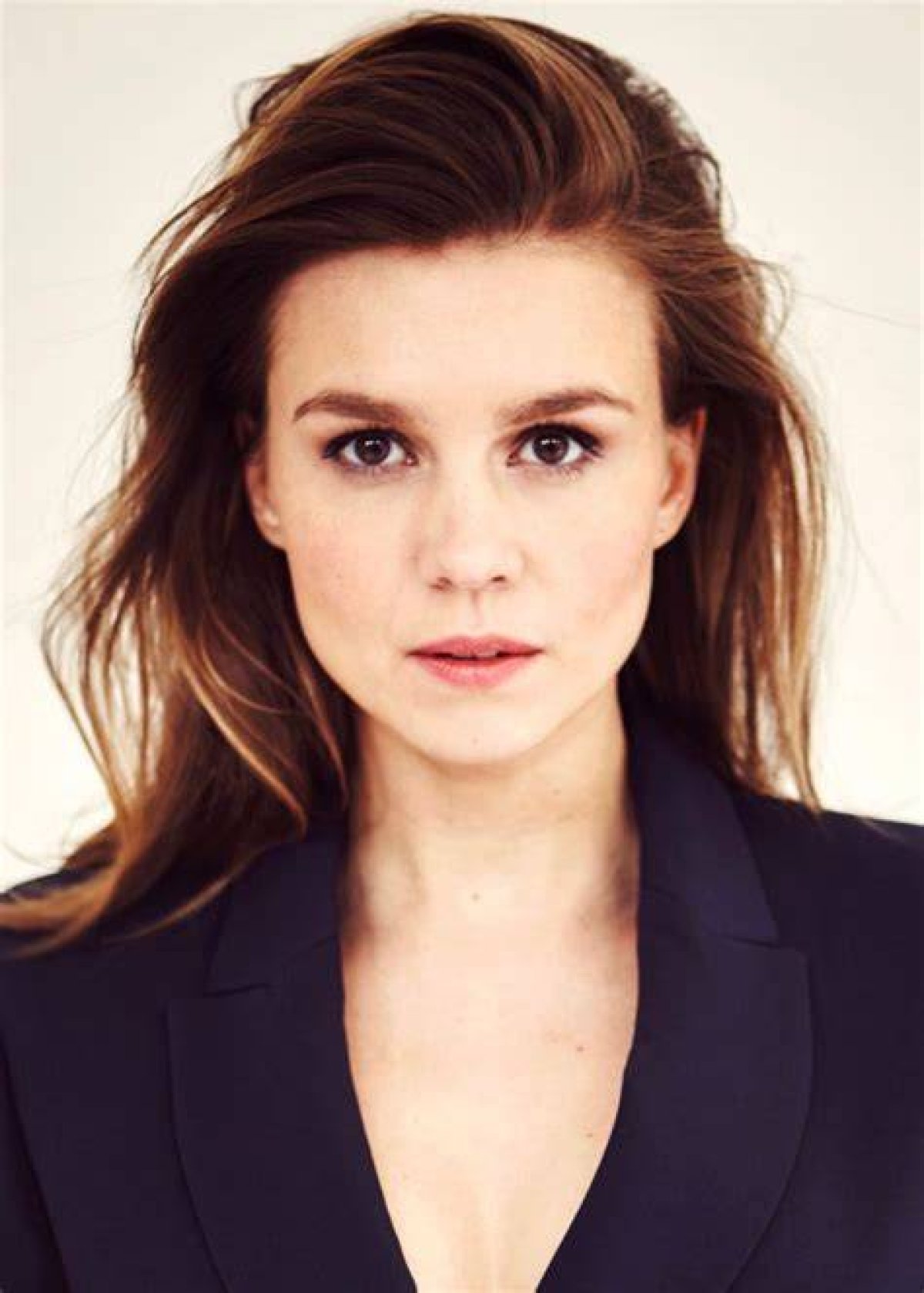 Discovering the Enigmatic World of Katja Herbers and Her Romantic Journey