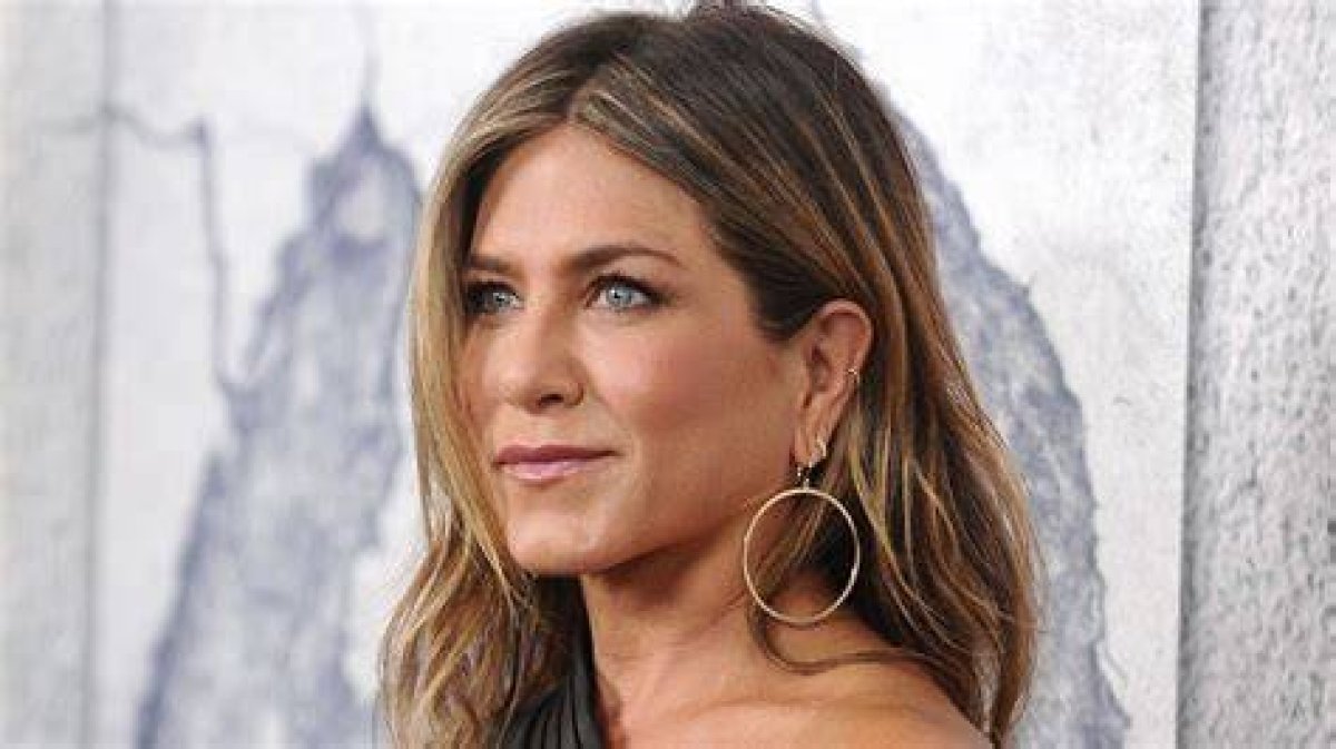 Does Jennifer Aniston Still Have Dry Eyes?