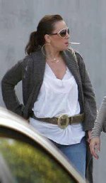 Does Leah Remini Smoke Cigarettes? the Truth Behind the Rumors