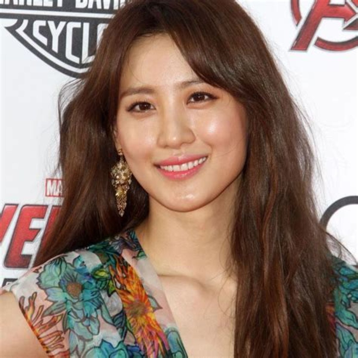 Exploring Claudia Kim's Spouse: Who Is She Married to?