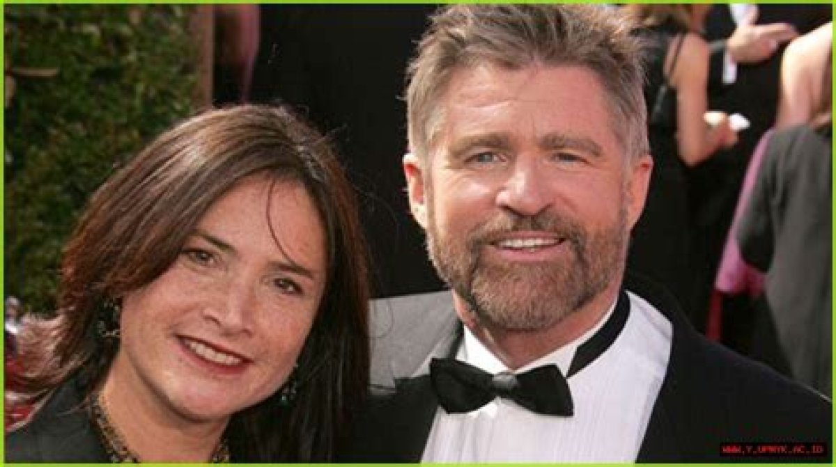 Exploring Jane Leeves Relationships: a Journey Through Love and Friendship