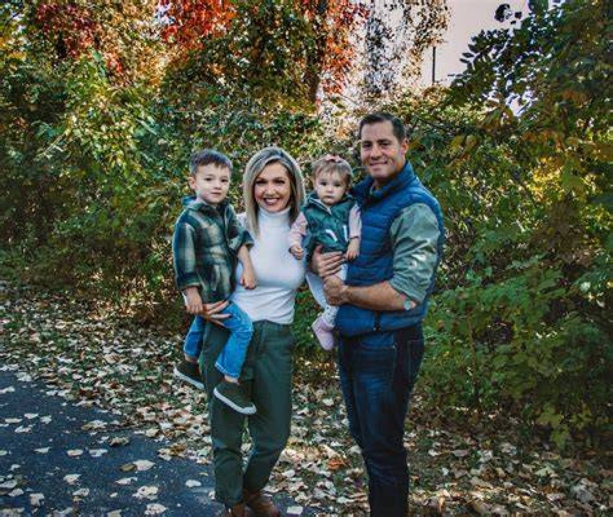 Get to Know Ashlee Baracy Husband Jeff Kunkel!