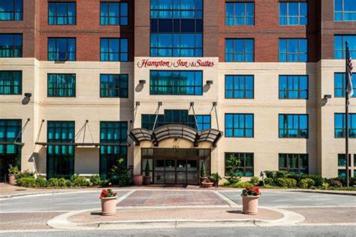 Hampton Inn & Suites National Harbor: Your Perfect Getaway Destination