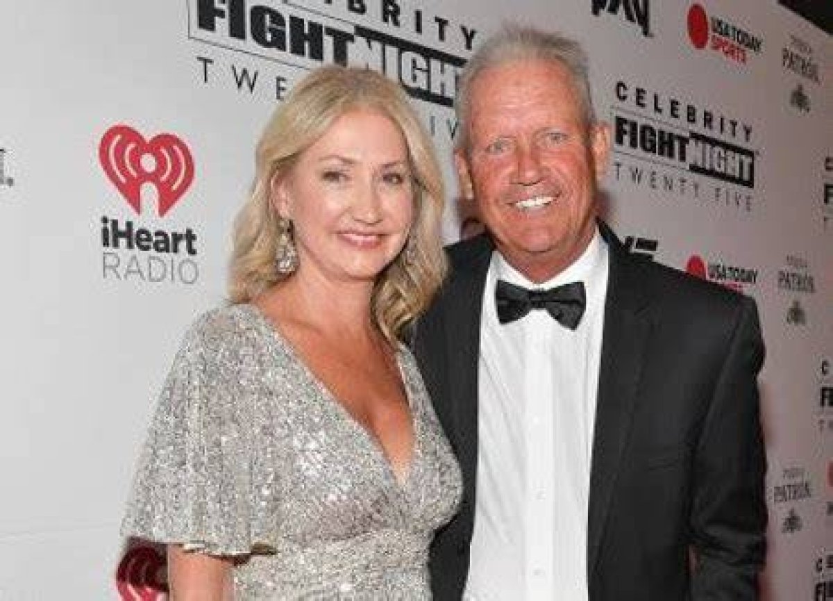 How Old Is George Brett’s Wife? a Complete Overview