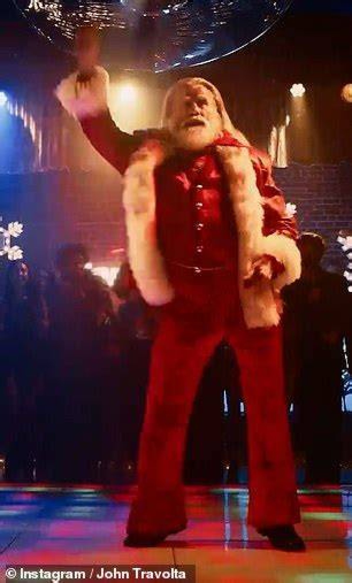 John Travolta as Santa: a Heartwarming Journey Through Holiday Cheer