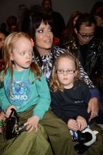 Lily Allen's Daughter and Her Unique Forehead: a Closer Look