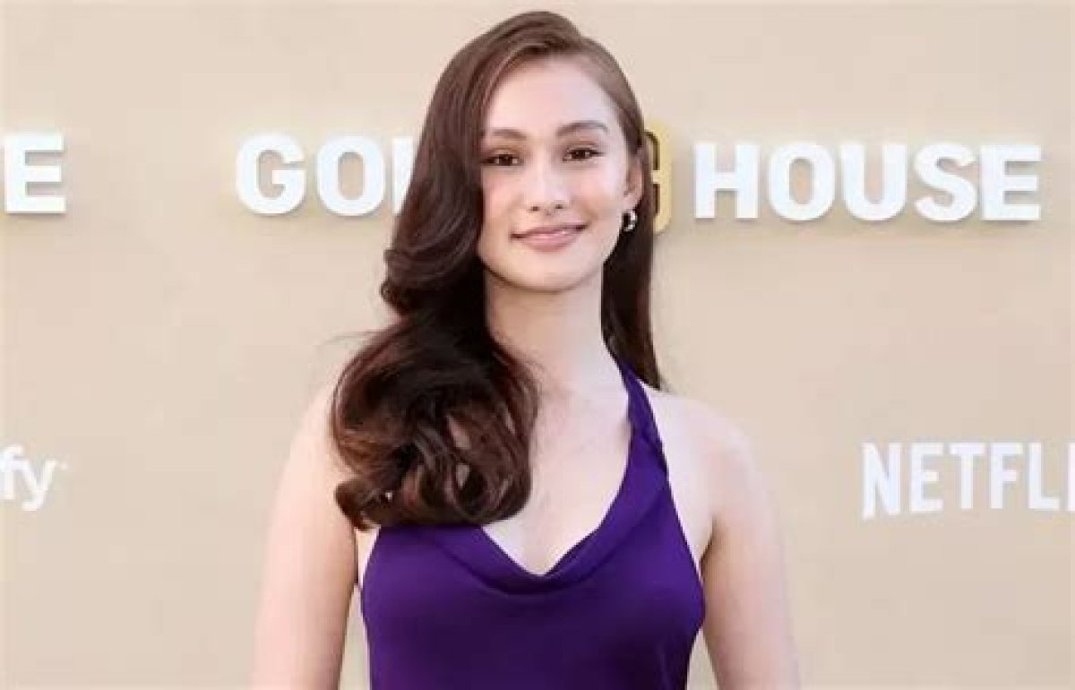 Lola Tung Height and Weight