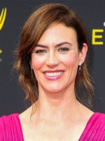 Maggie Siff: the Journey of a Young Star