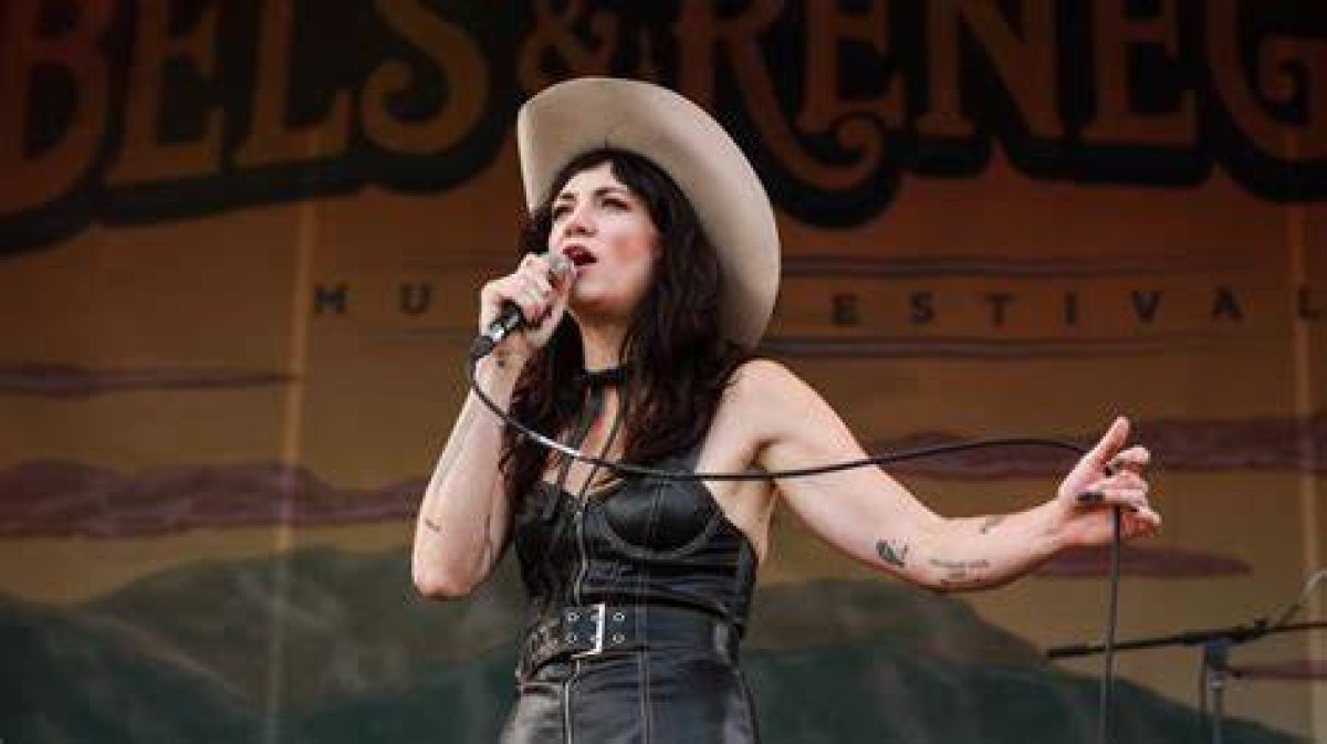 Nikki Lane |