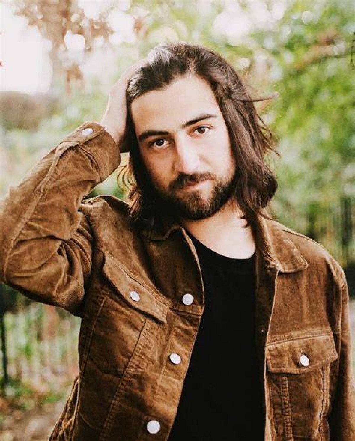 Noah Kahan's Relationship Status: Is He Single?