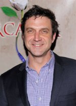 Raúl Esparza Partner: a Deep Dive into the Life and Relationships of the Acclaimed Actor