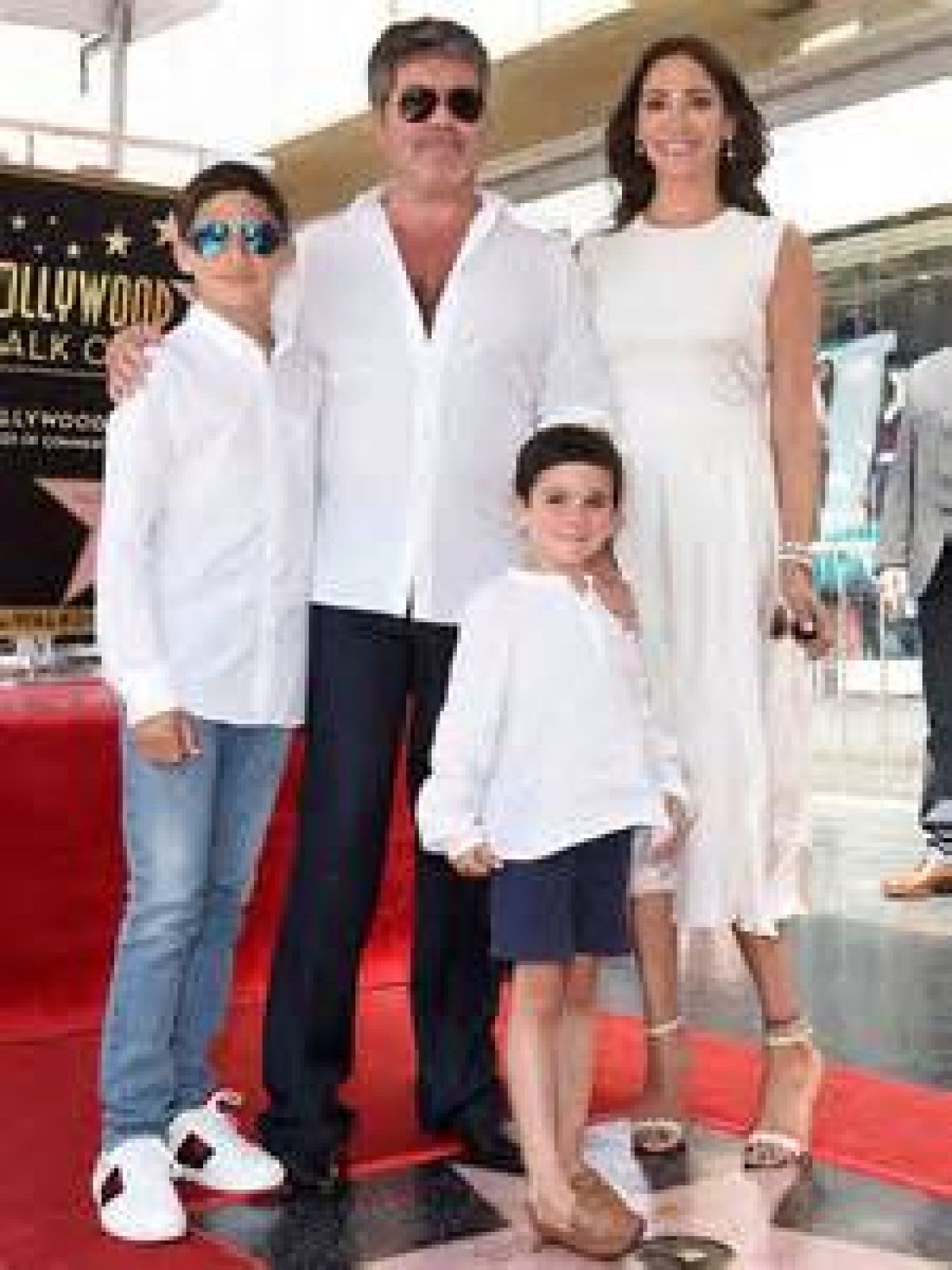 Simon Cowell's Son Sjuk: a Glimpse into His Life and Health