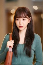 Unraveling the Mystery of Shin Hye Sun’s Boyfriend