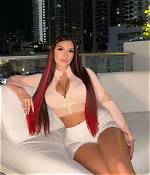 Unveiling the Allure of Onlyfans Jasi Bae: a Journey Through Her Life and Content