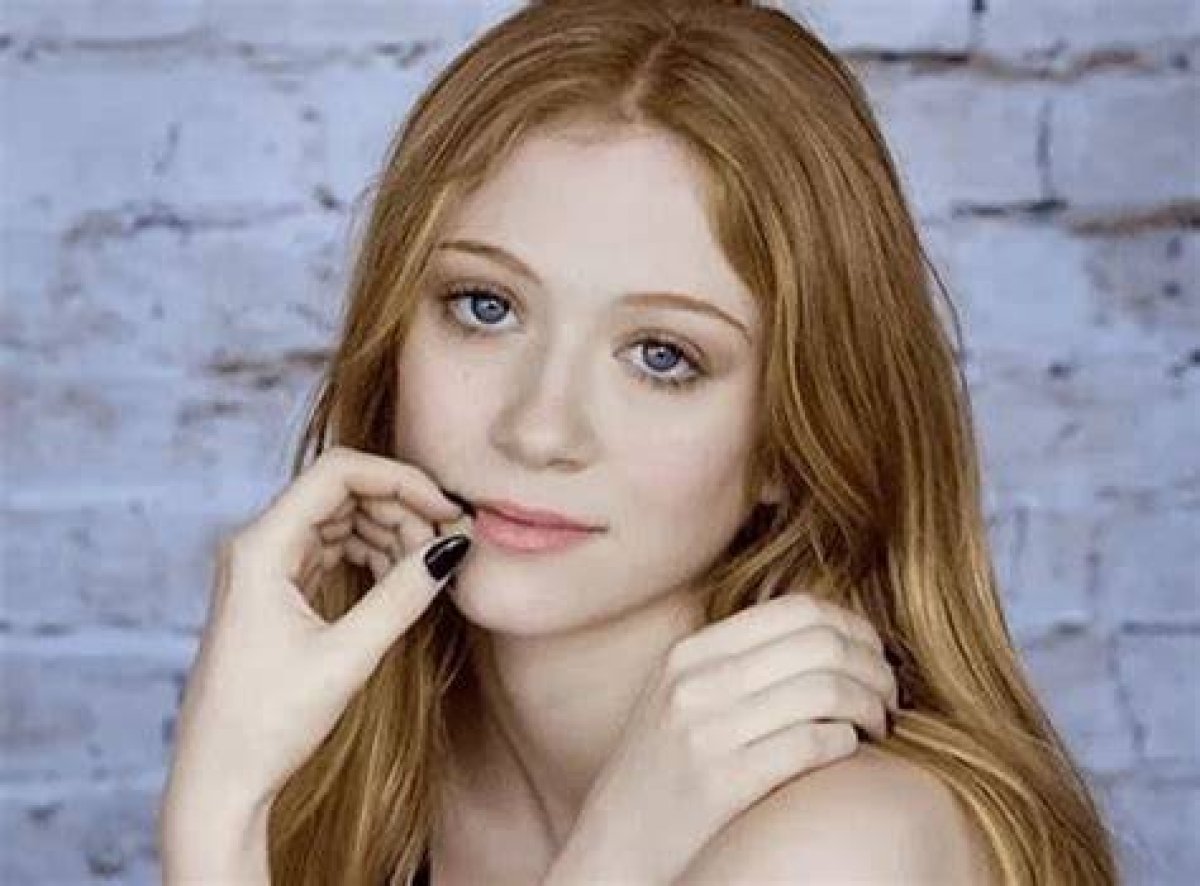 Unveiling the Multifaceted Talent of Liliana Mumy