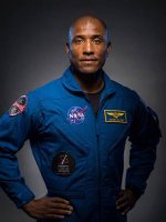 Victor J Glover Height, Weight, Net Worth, Age, Birthday, Wikipedia, Who, Instagram, Biography ·